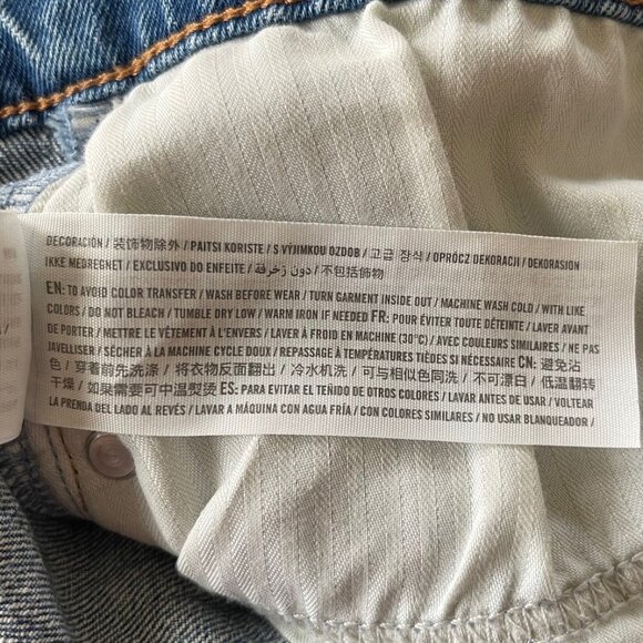 Abercrombie & Fitch Curve Love Low Rise Baggy Jeans, Womens Size 28 (6R) - Picture 6 of 6